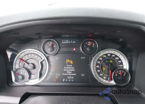 2018 Ram 1500 Big Horn 4X4 6'4 Box z USA, uszkodzony, nr VIN 1C6RR7GG0JS229011